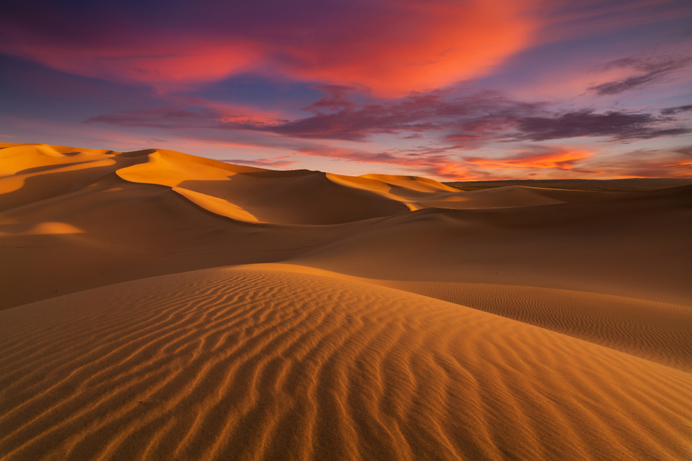 Alba tra le dune del deserto